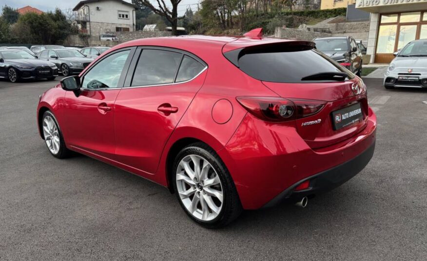 Mazda 3 CD150 Revolution