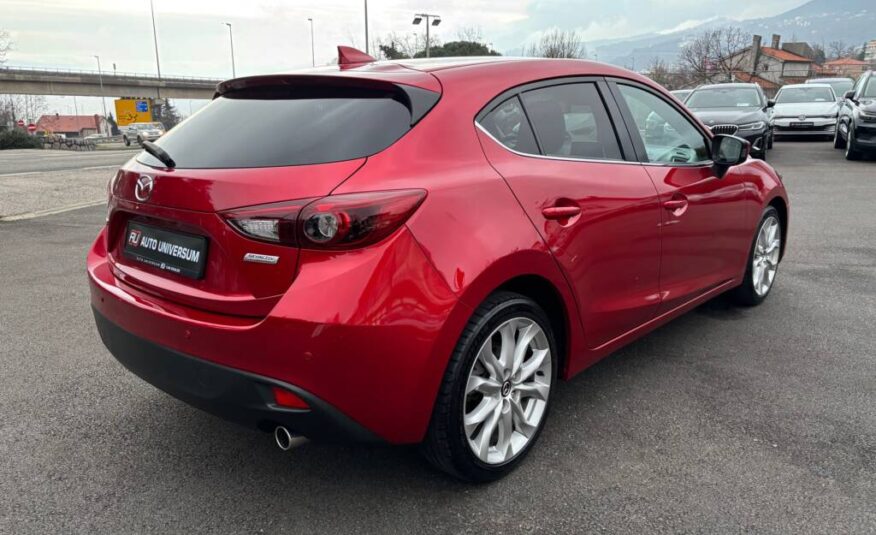 Mazda 3 CD150 Revolution