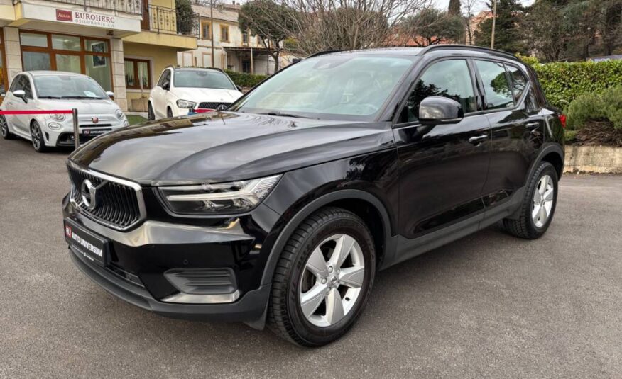 Volvo XC40 Momentum Pro D3 Automatic