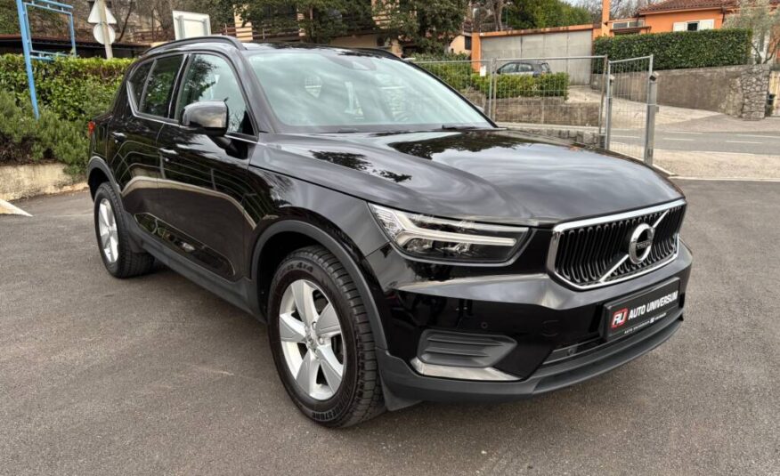 Volvo XC40 Momentum Pro D3 Automatic