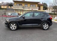 Volvo XC40 Momentum Pro D3 Automatic