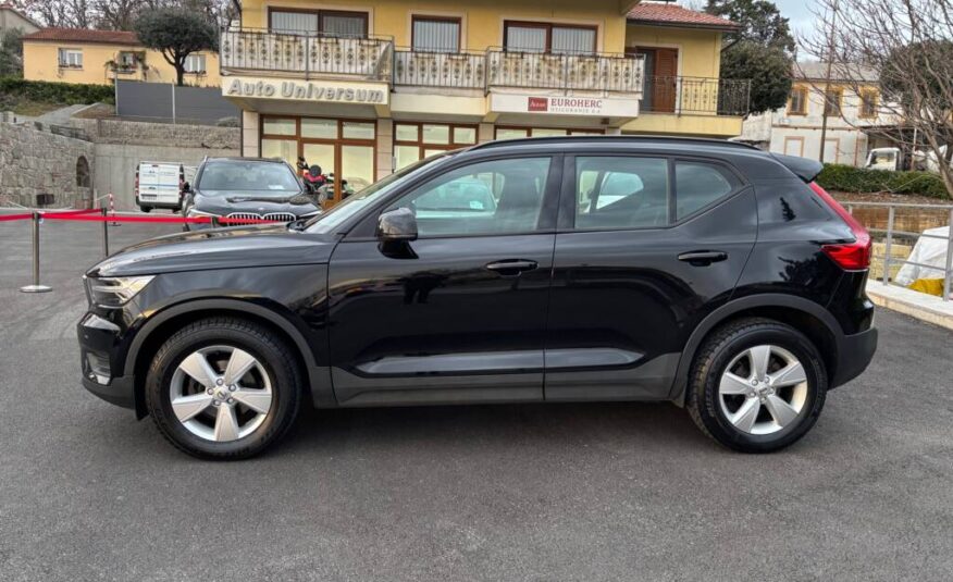 Volvo XC40 Momentum Pro D3 Automatic