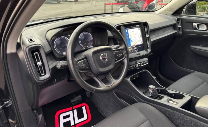 Volvo XC40 Momentum Pro D3 Automatic