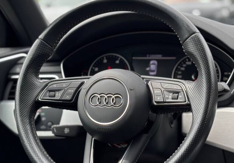 Audi A4 2.0 TDI S-Tronic S-Line