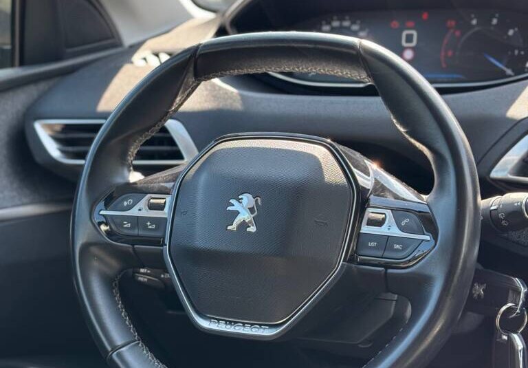 Peugeot 3008 1.6 HDI Allure