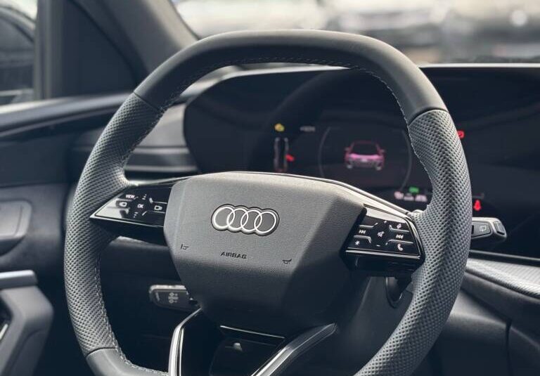 Audi Q5 TFSI Quattro S-Line – NOVI MODEL – ISPORUKA ODMAH!
