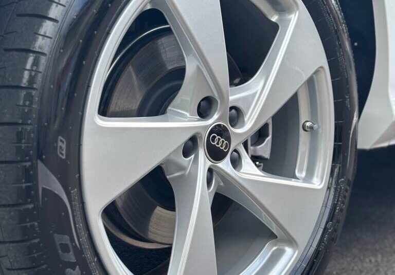 Audi Q5 TFSI Quattro S-Line – NOVI MODEL – ISPORUKA ODMAH!