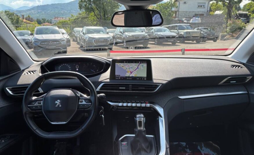 Peugeot 3008 1.6 HDI Allure