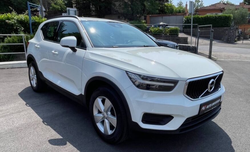 Volvo XC40 T2 Momentum