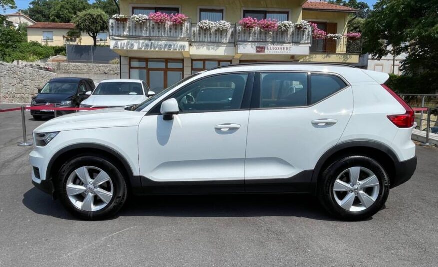 Volvo XC40 T2 Momentum