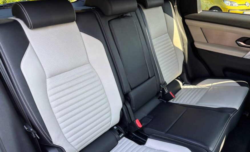 Land Rover Discovery Sport D165 R-Dynamic SE