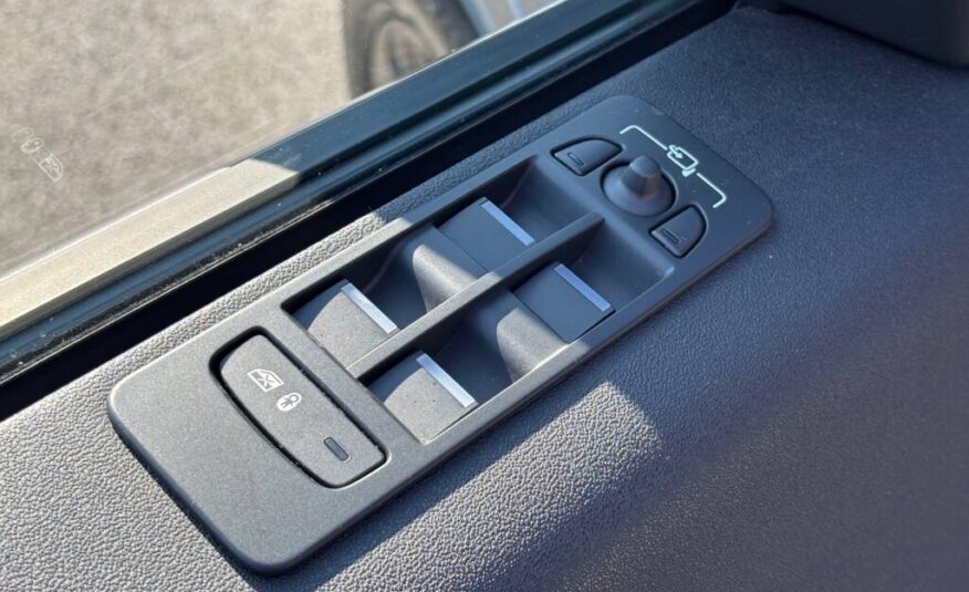 Land Rover Discovery Sport D165 R-Dynamic SE