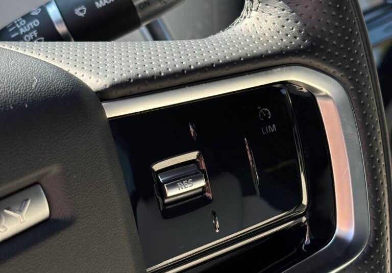 Land Rover Discovery Sport D165 R-Dynamic SE