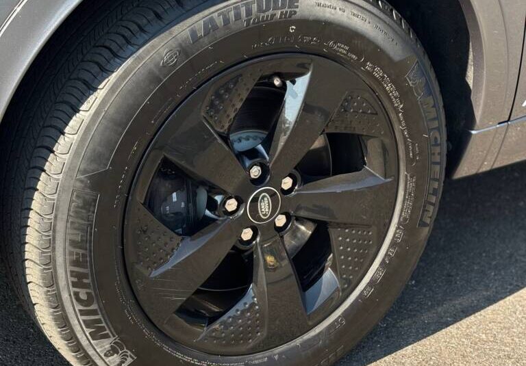 Land Rover Discovery Sport D165 R-Dynamic SE