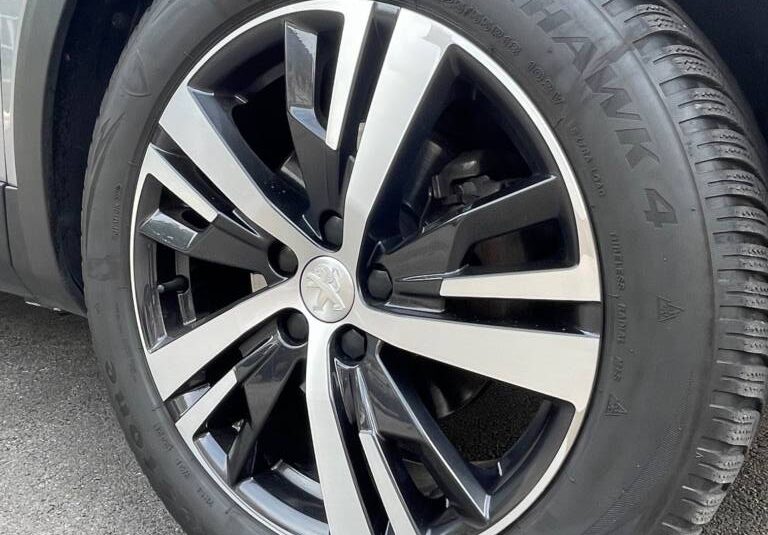 Peugeot 5008 1.5 BlueHDI Allure GT Line Aut.
