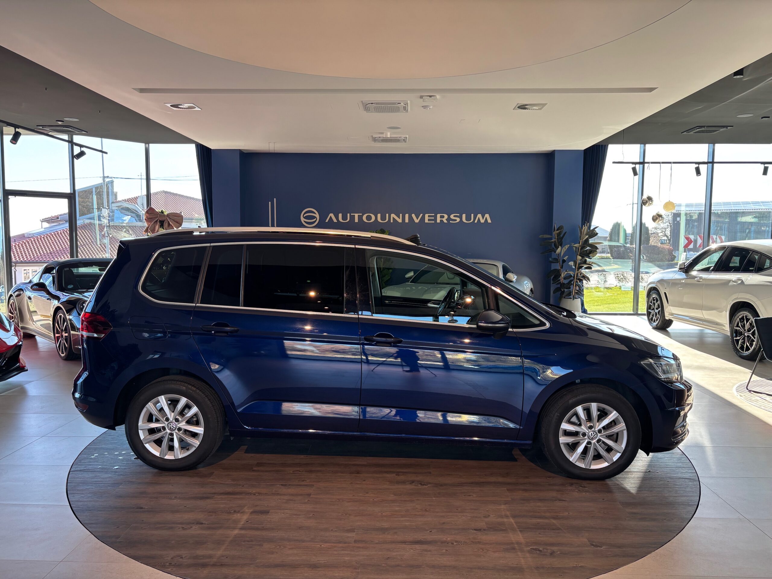 VW Touran 1.6 TDI DSG Highline