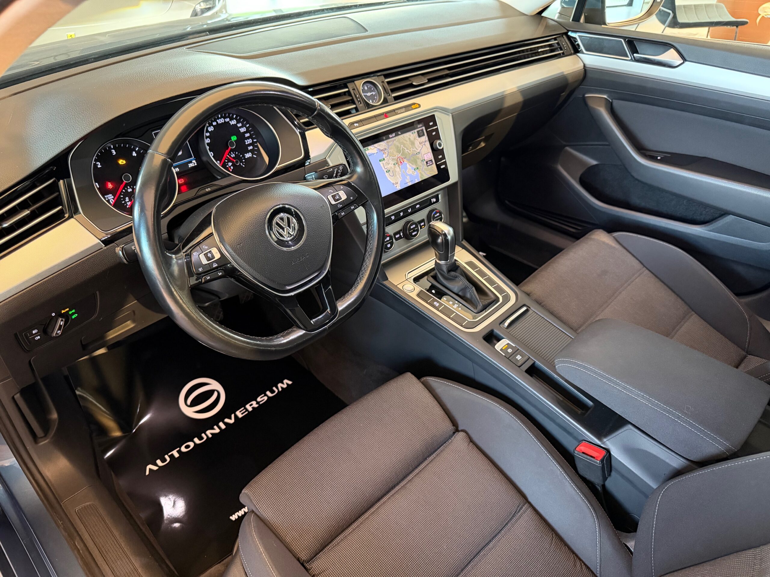 VW Passat 1.6 TDI DSG Comfortline