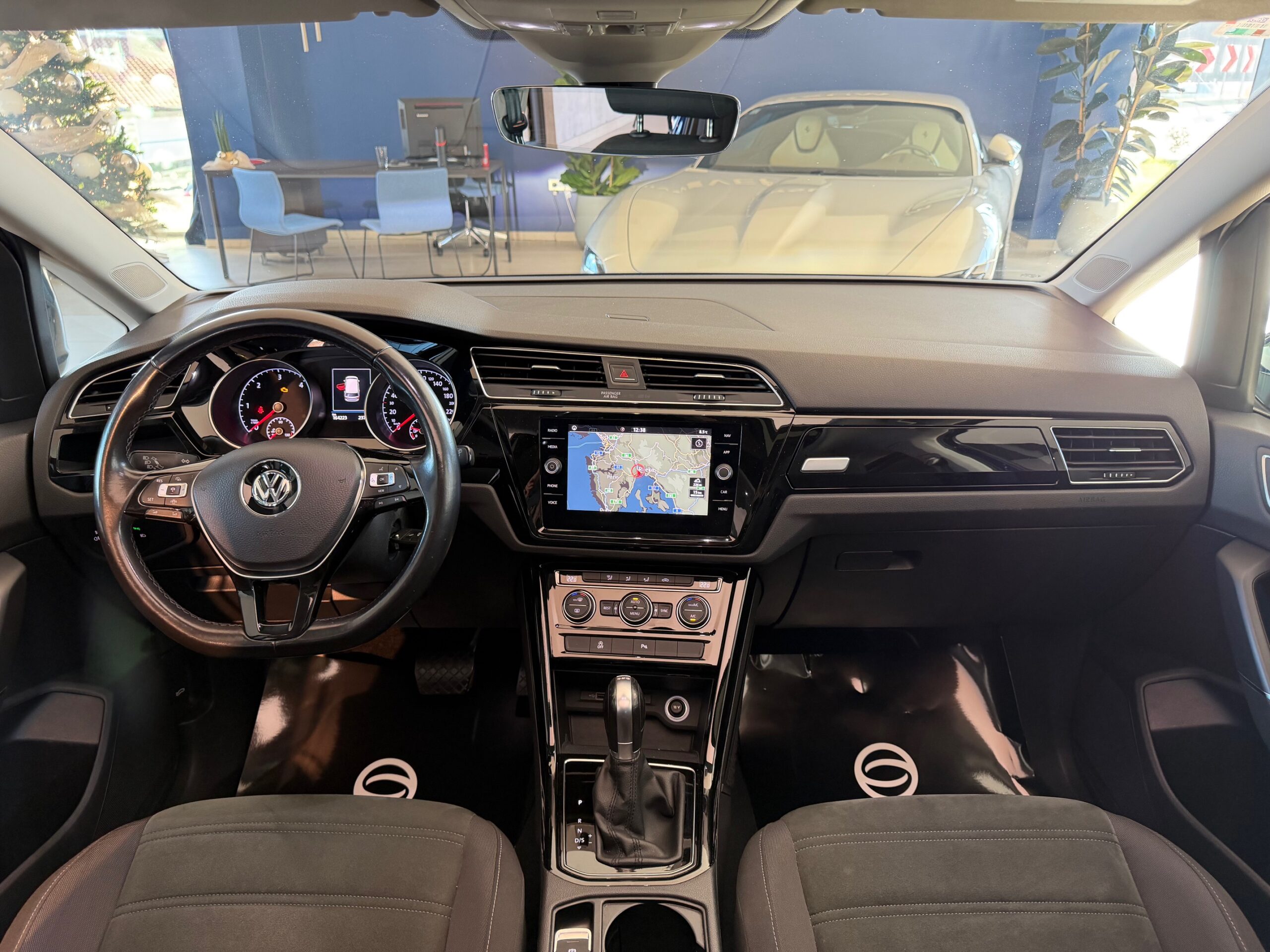 VW Touran 1.6 TDI DSG Highline