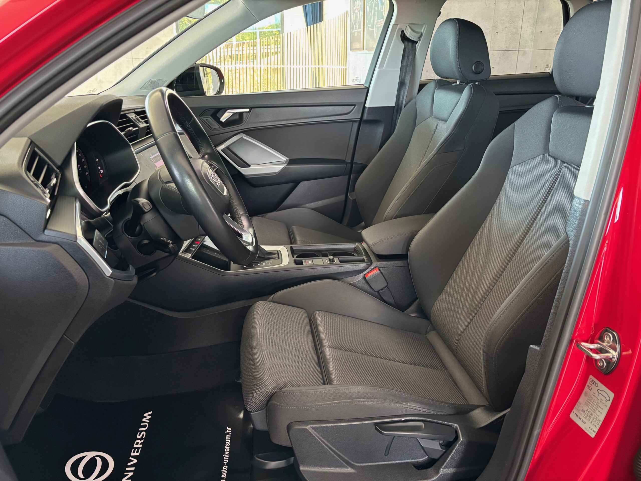 Audi Q3 35TFSI S-Line S-Tronic