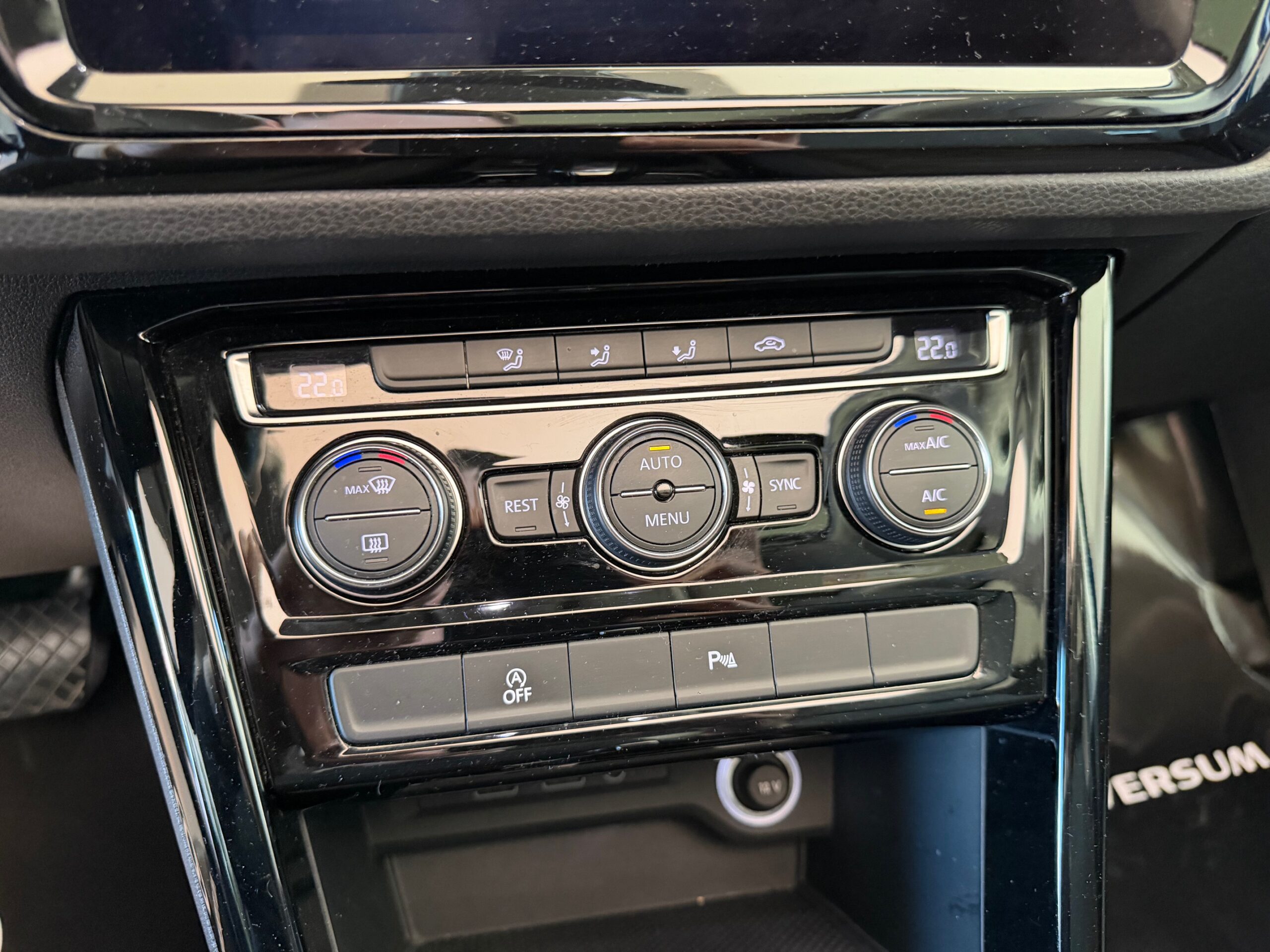 VW Touran 1.6 TDI DSG Highline