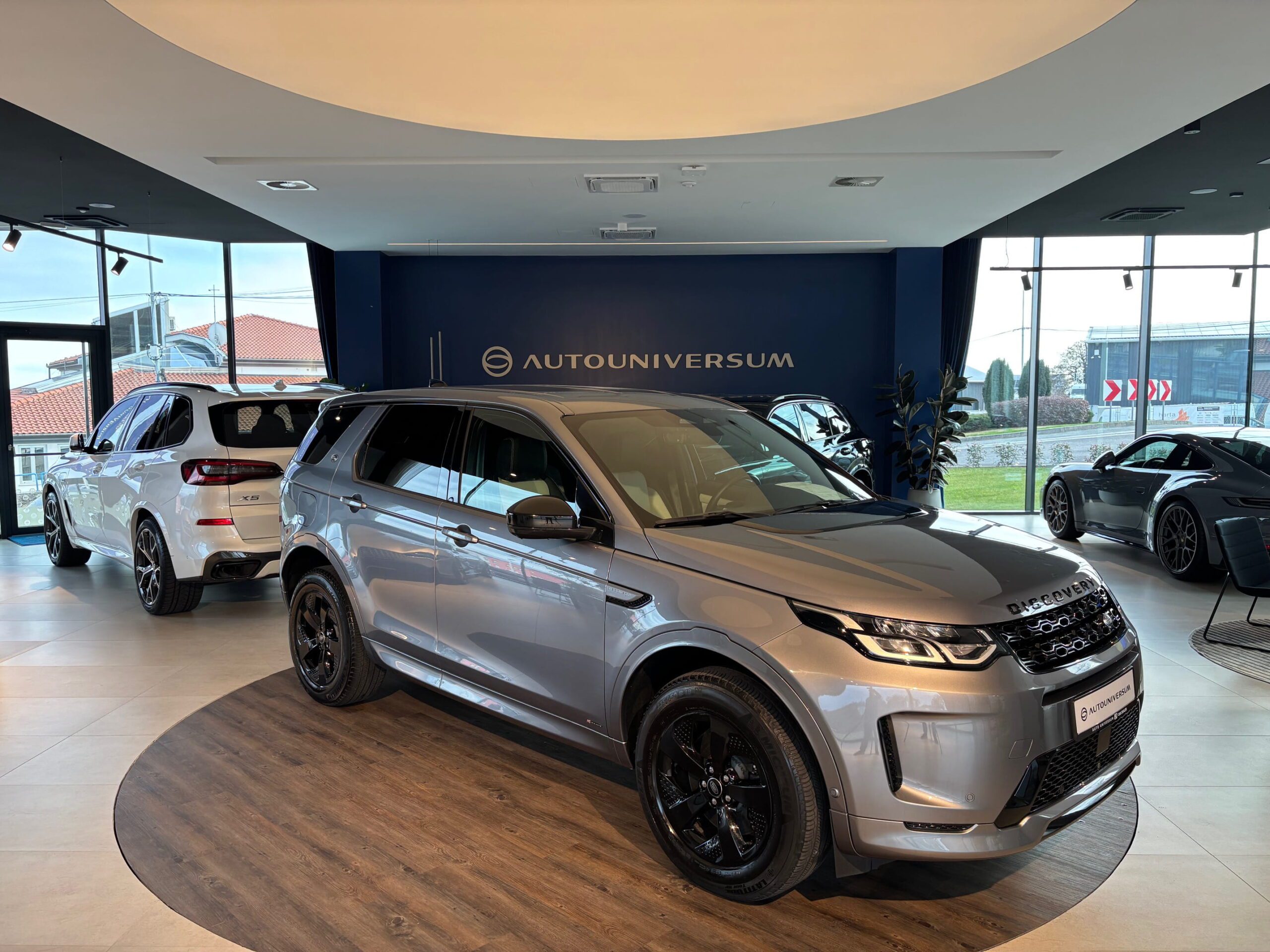 Land Rover Discovery Sport D165 R-Dynamic SE