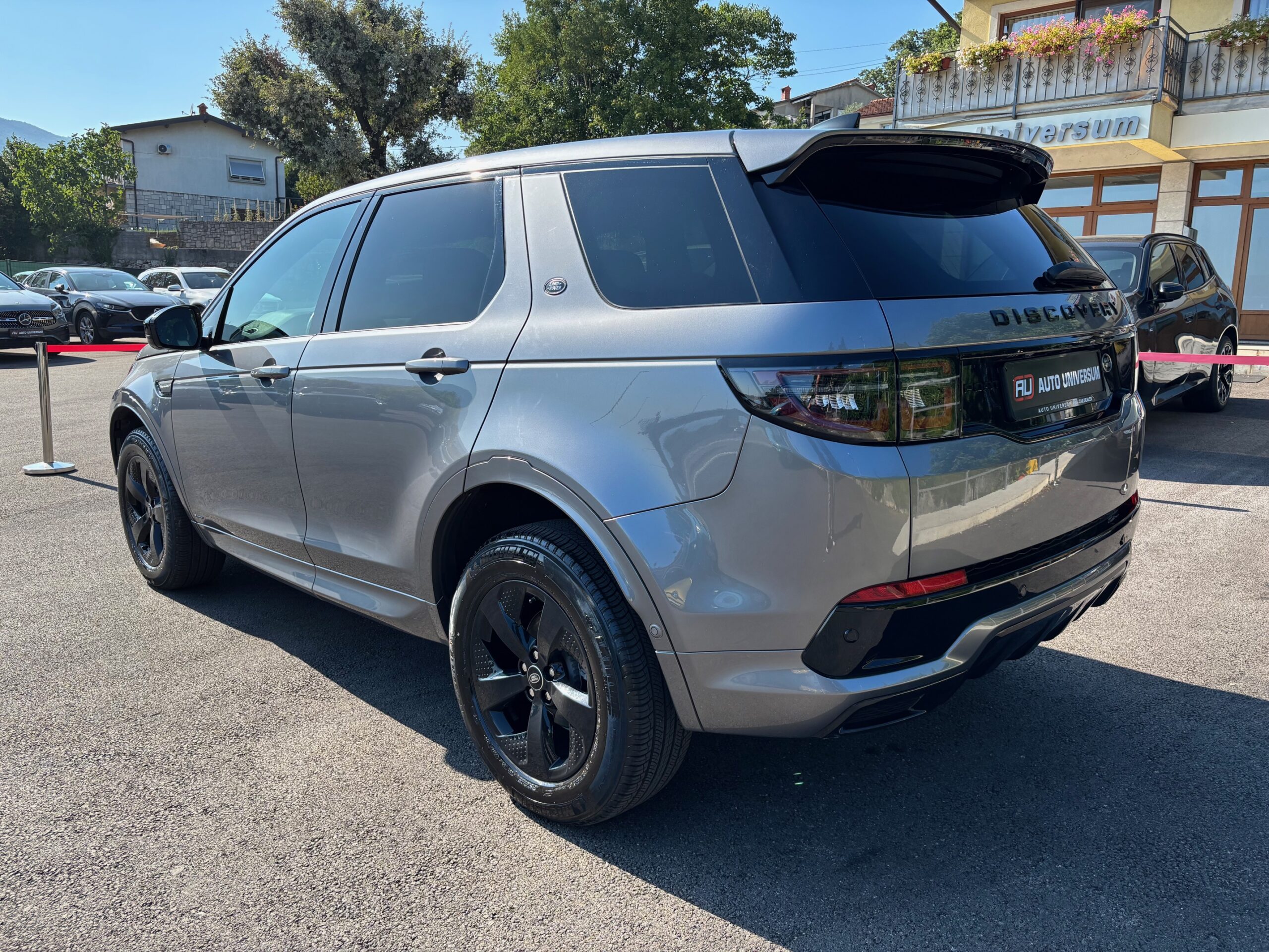 Land Rover Discovery Sport D165 R-Dynamic SE