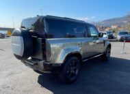 Land Rover Defender D250 X-Dynamic HSE