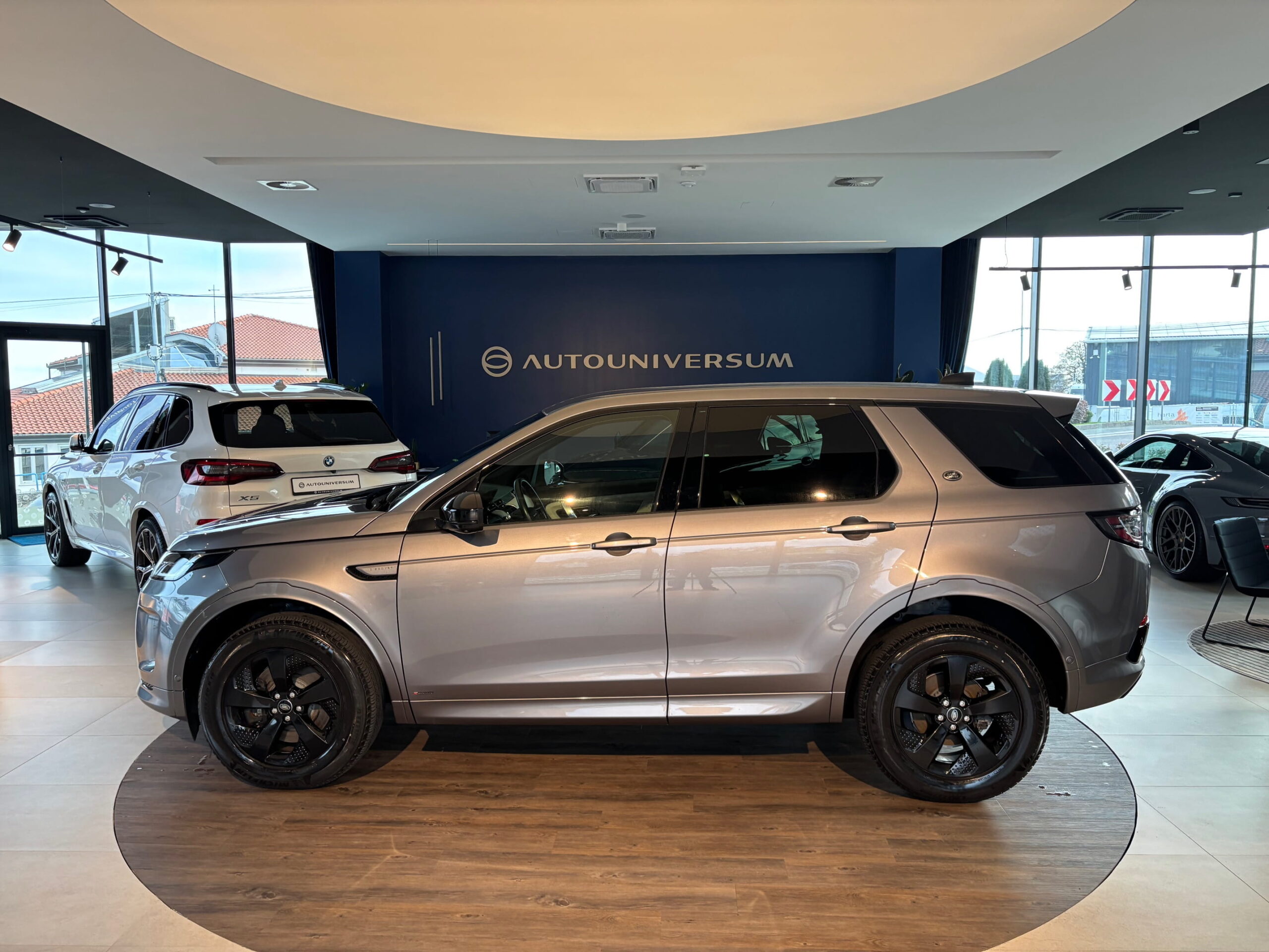 Land Rover Discovery Sport D165 R-Dynamic SE