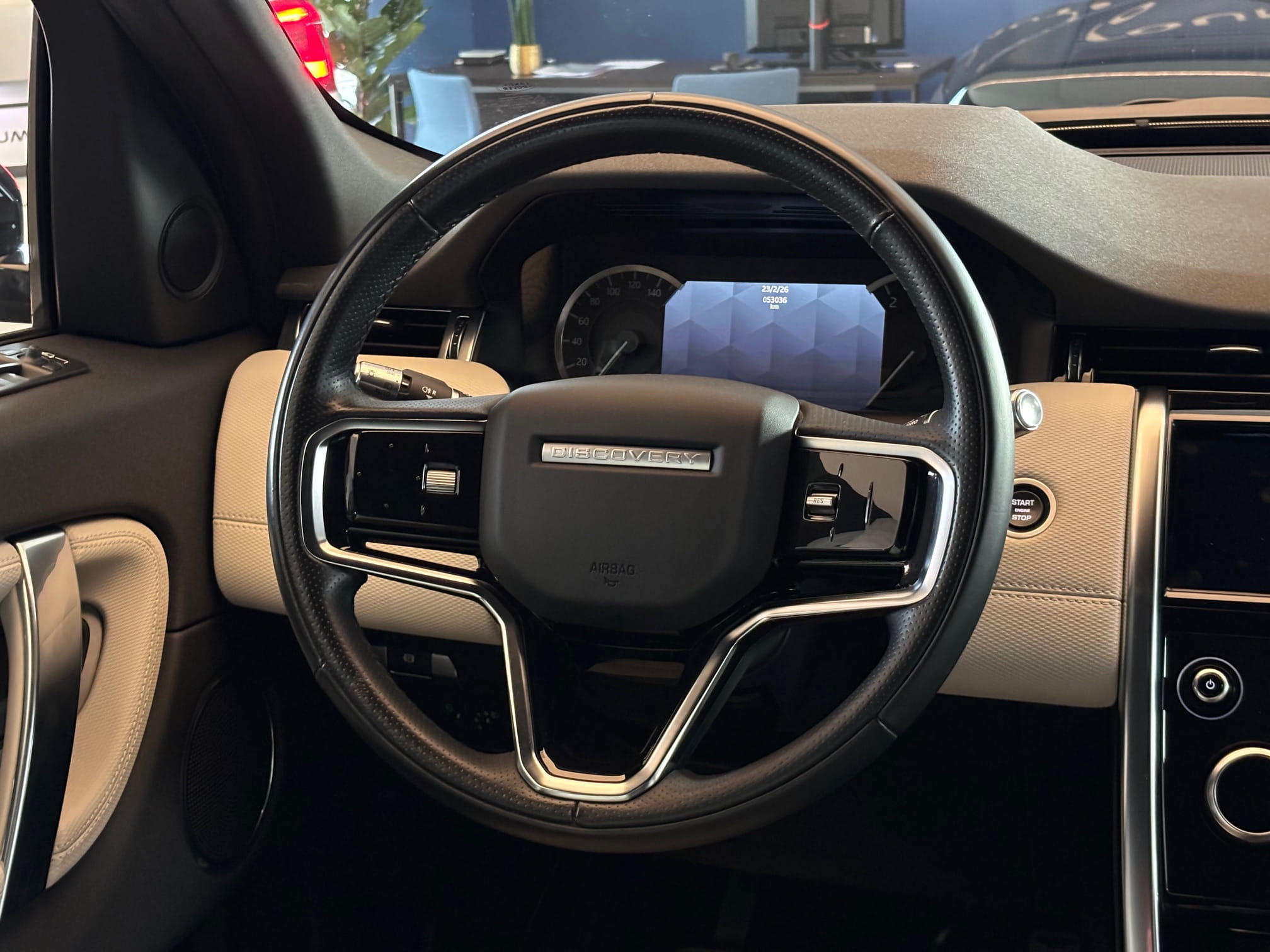 Land Rover Discovery Sport D165 R-Dynamic SE