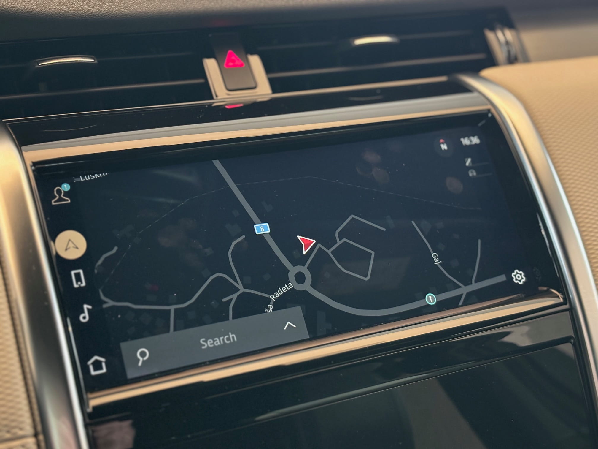 Land Rover Discovery Sport D165 R-Dynamic SE