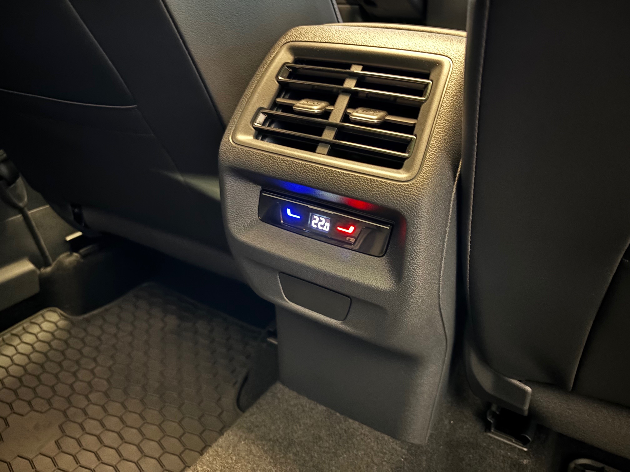 VW Tiguan 2.0 TDI DSG R-Line Plus