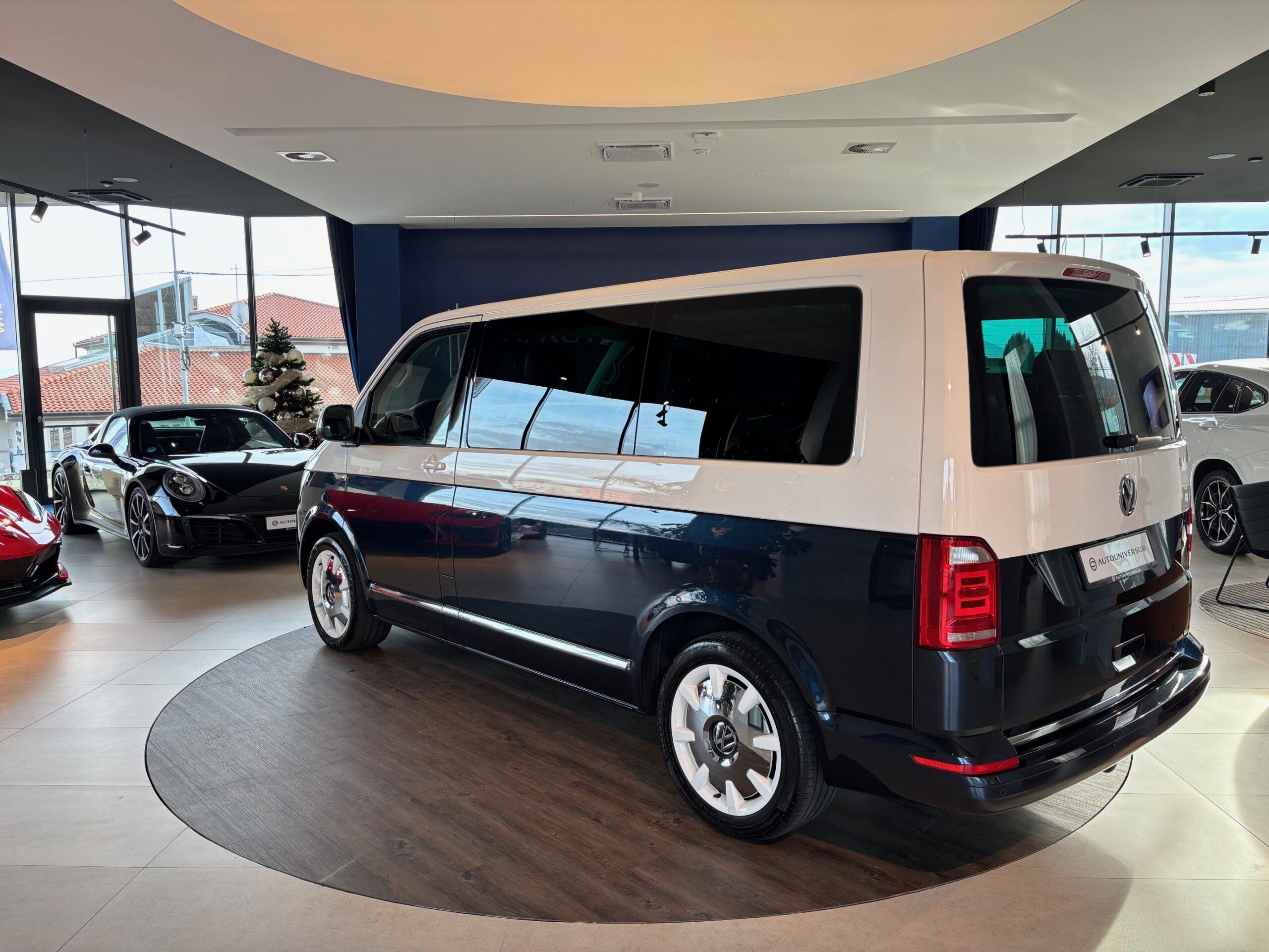 Volkswagen Multivan 6.1 2.0 TDI DSG 4Motion