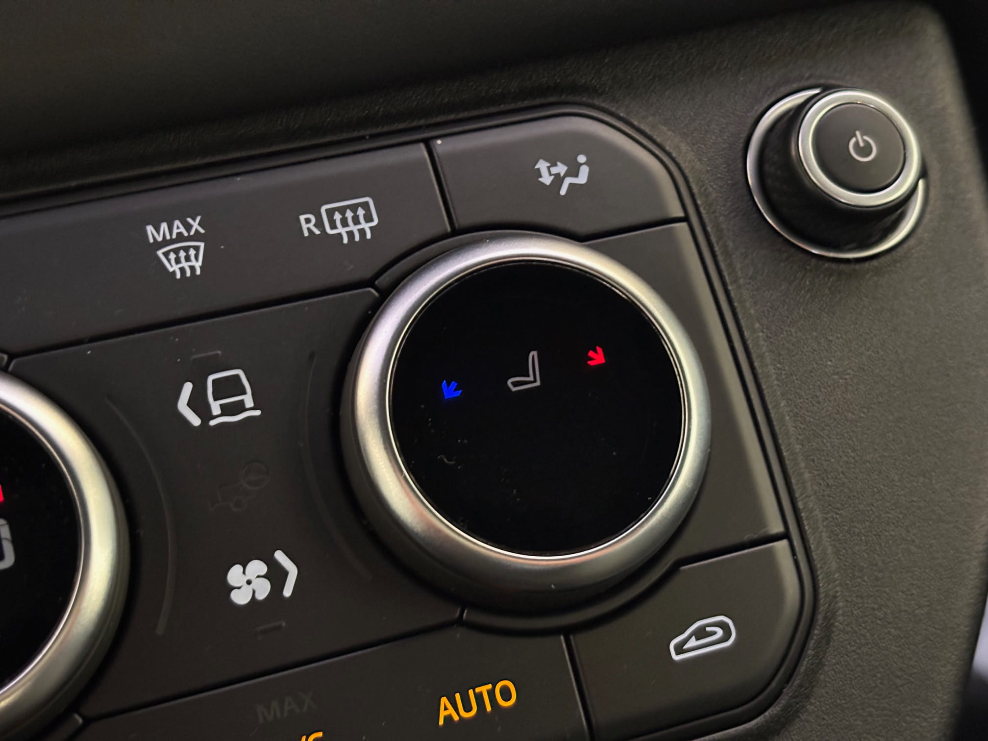 Land Rover Defender D250 X-Dynamic HSE