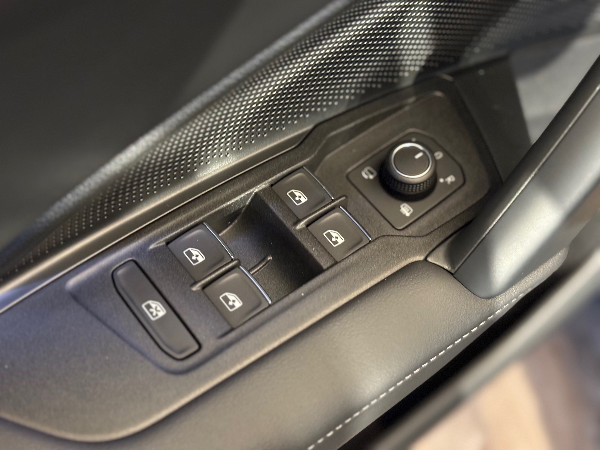 VW Tiguan 2.0 TDI DSG R-Line Plus