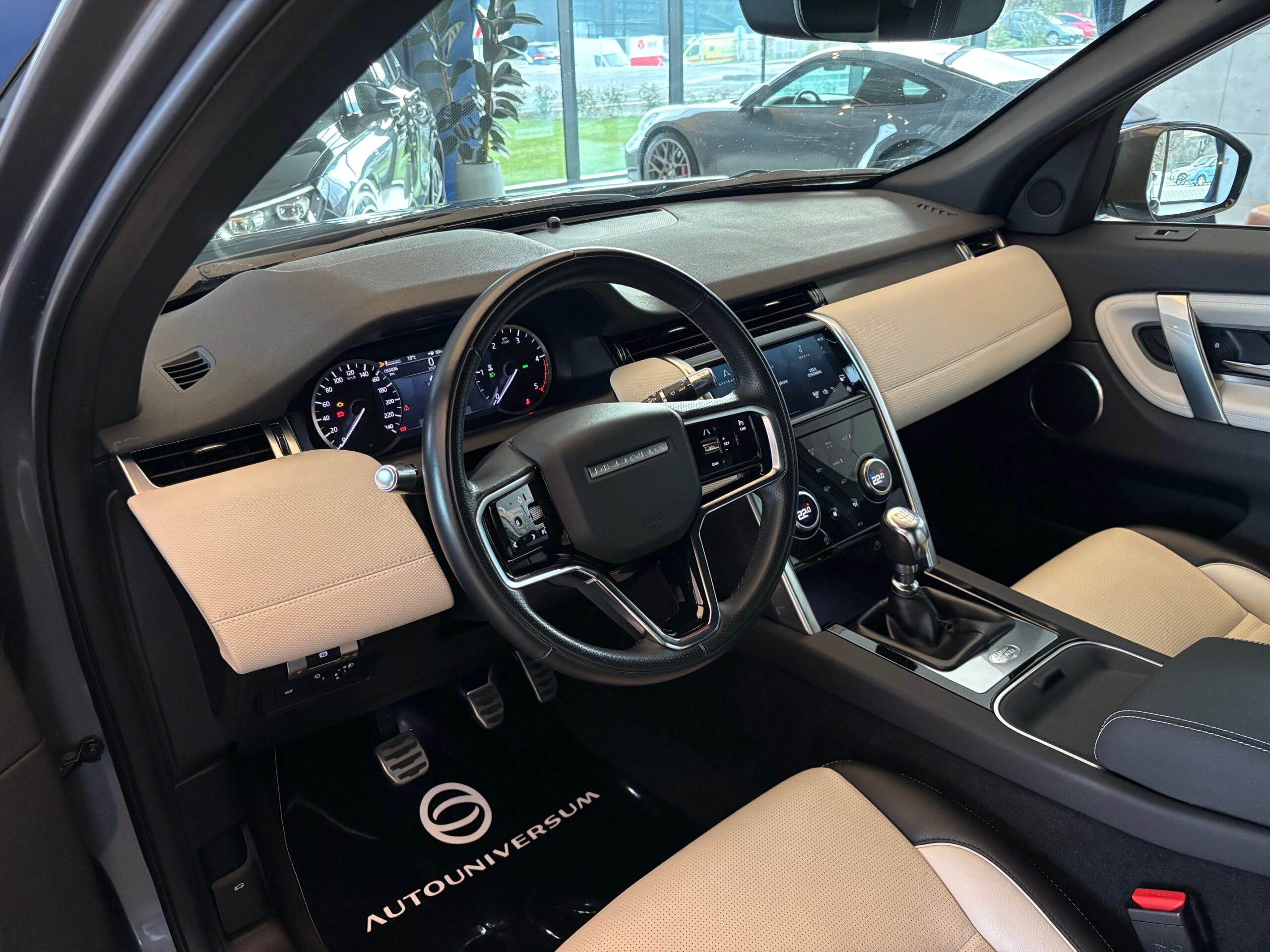 Land Rover Discovery Sport D165 R-Dynamic SE