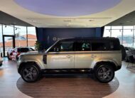 Land Rover Defender D250 X-Dynamic HSE