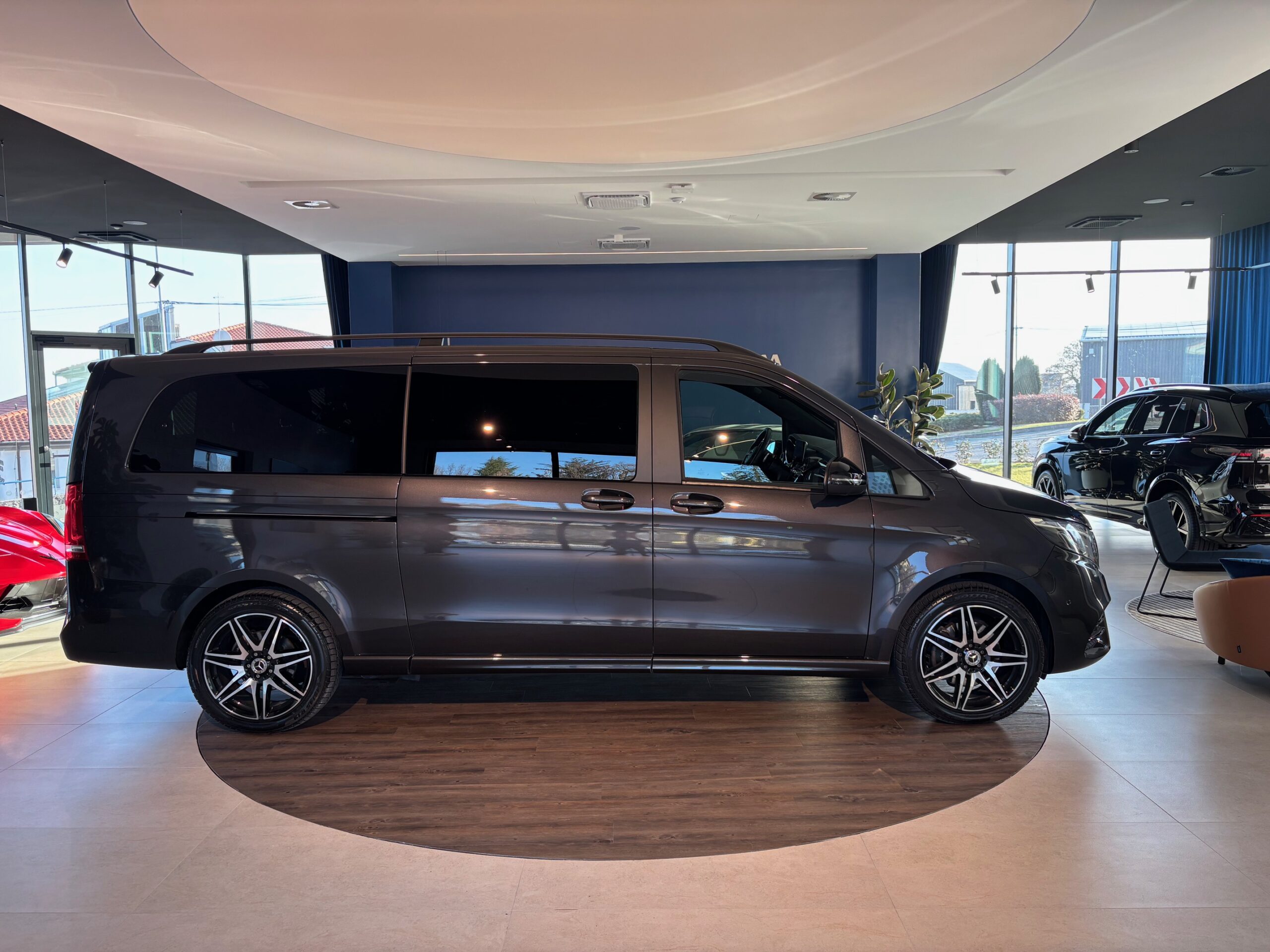 Mercedes V300d 4Matic AMG Line Extra Long