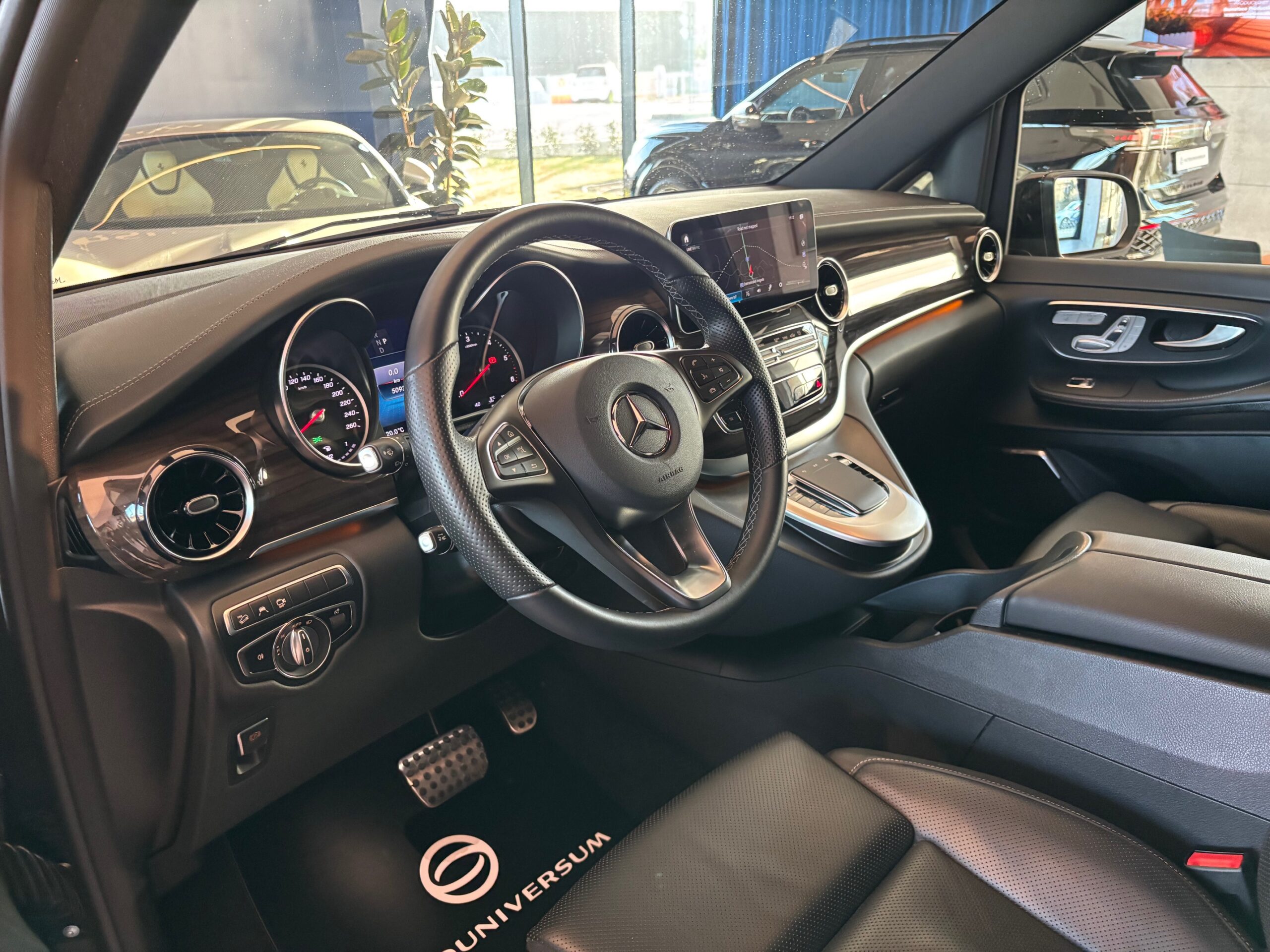 Mercedes V300d 4Matic AMG Line Extra Long