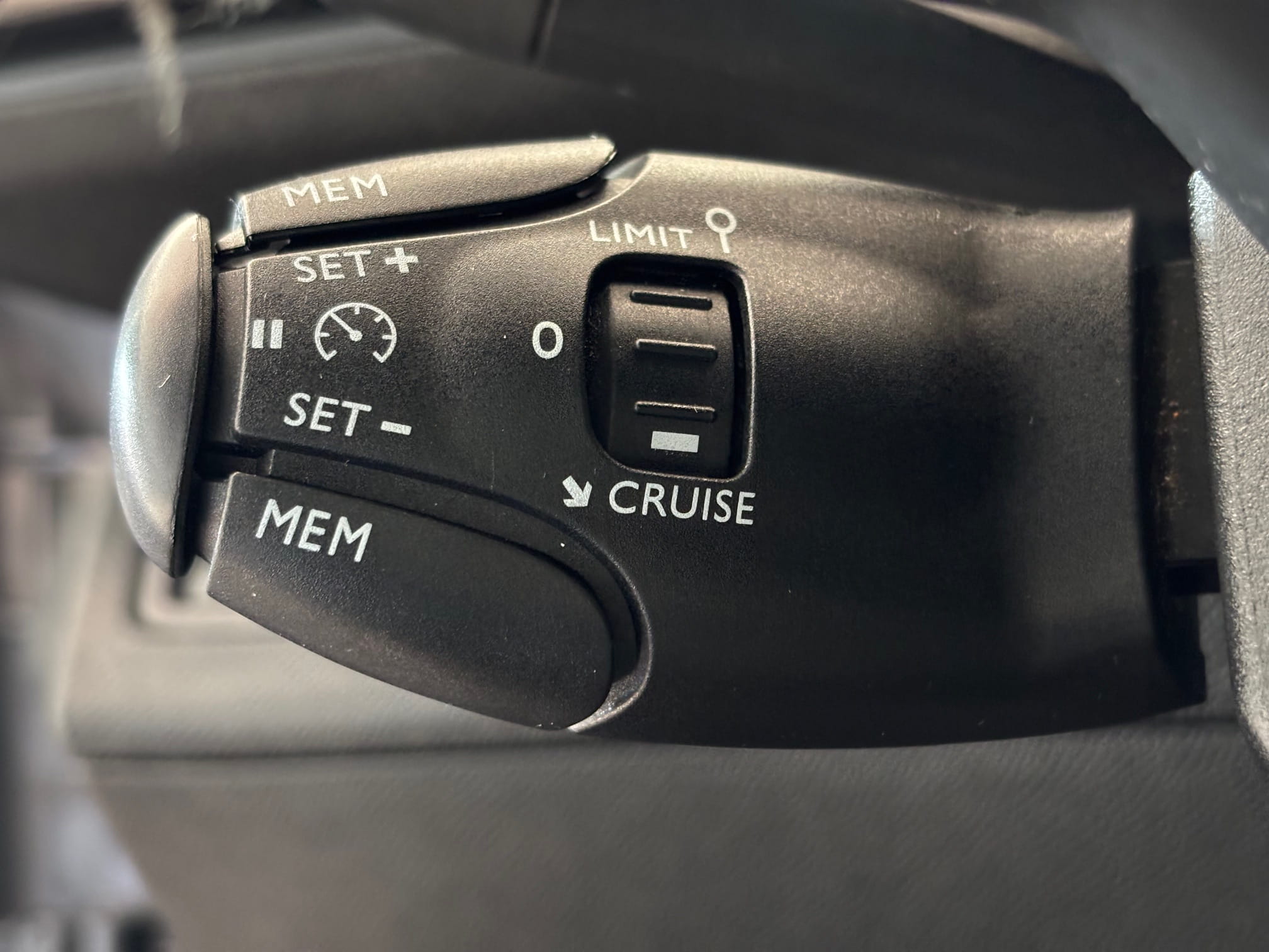 Peugeot 3008 1.6 BlueHDI Allure Automatic