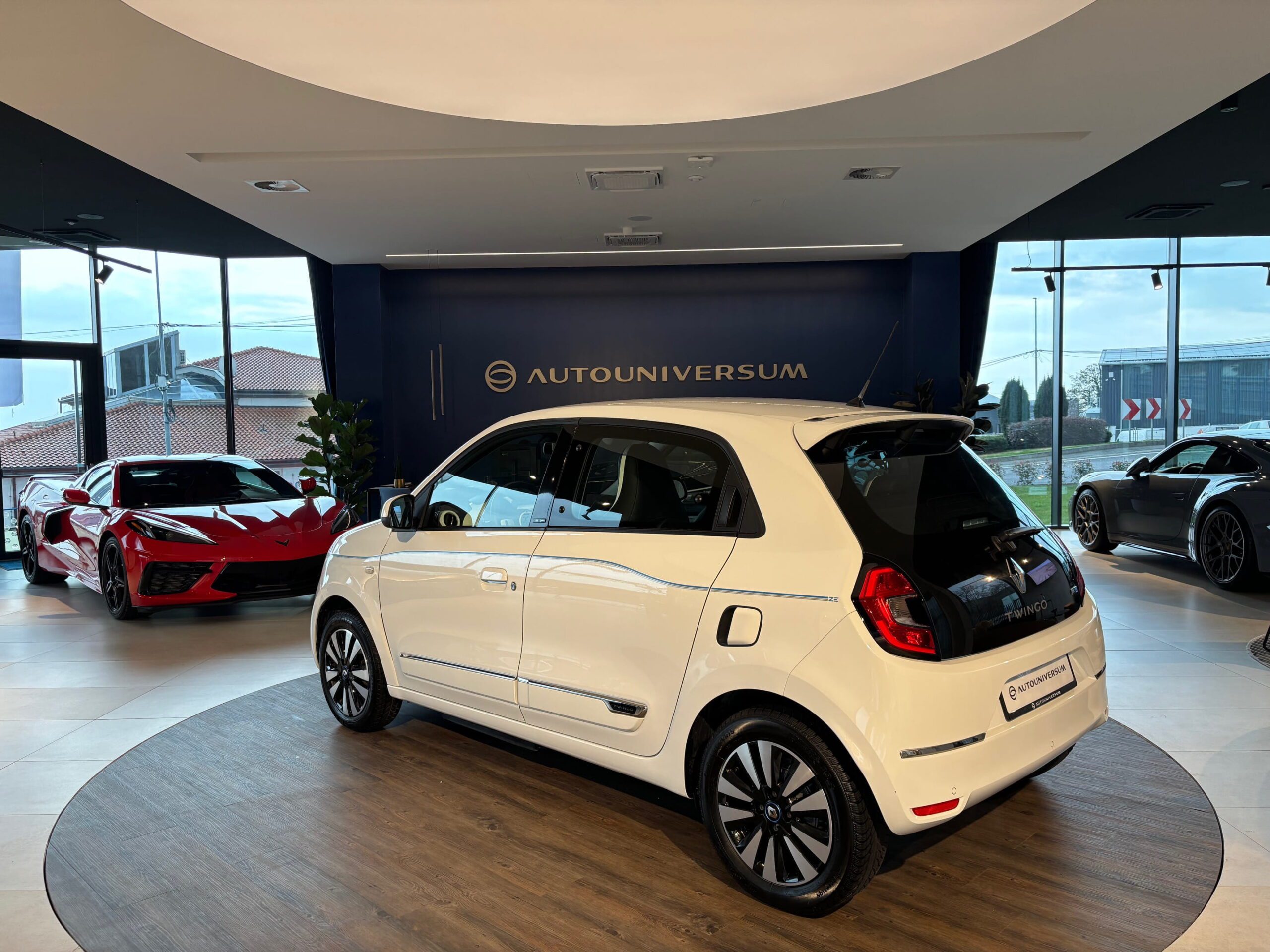 Renault Twingo Z.E. R80 Intens