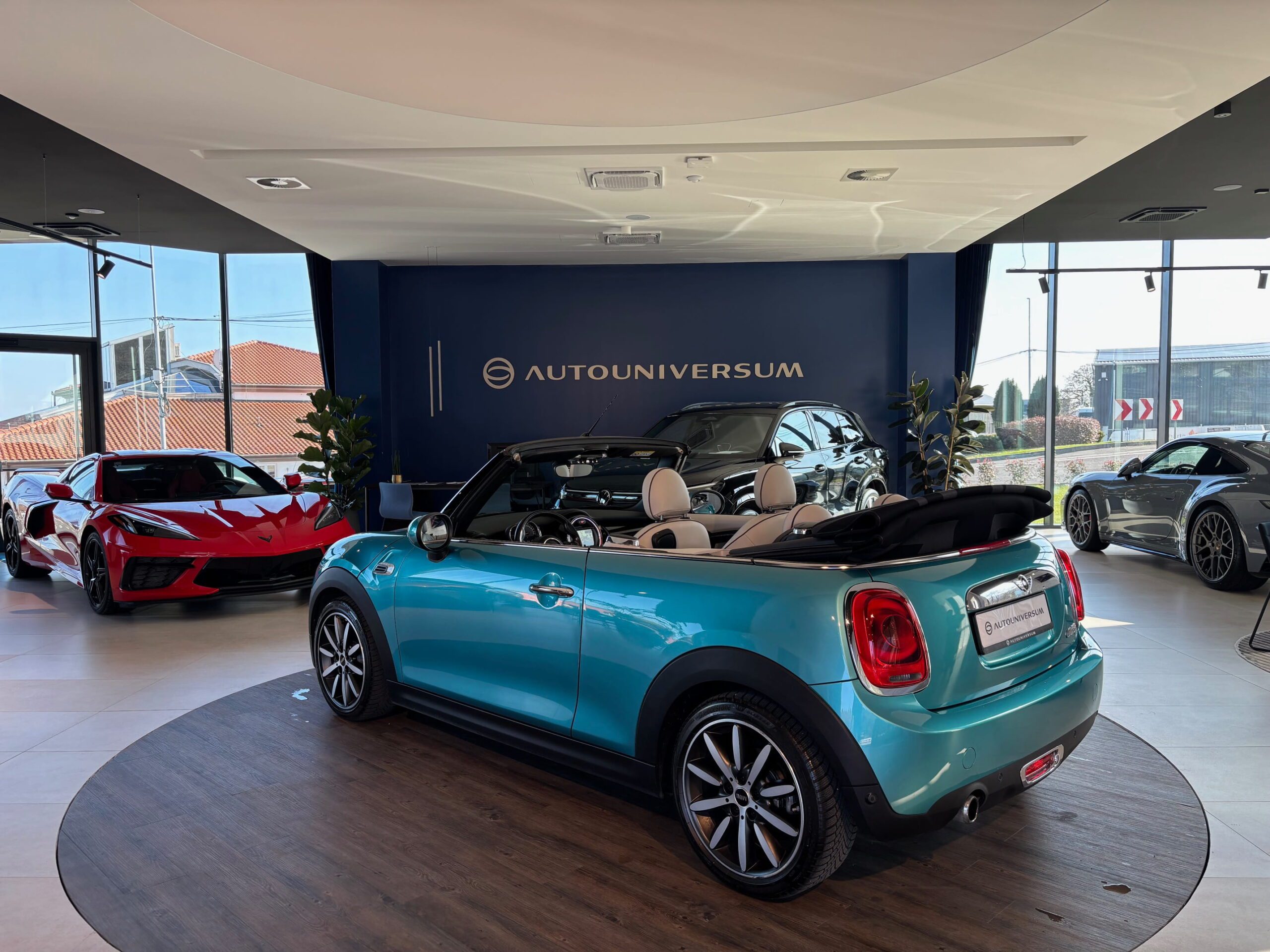 Mini Cooper Cabrio 1.5 Automatic