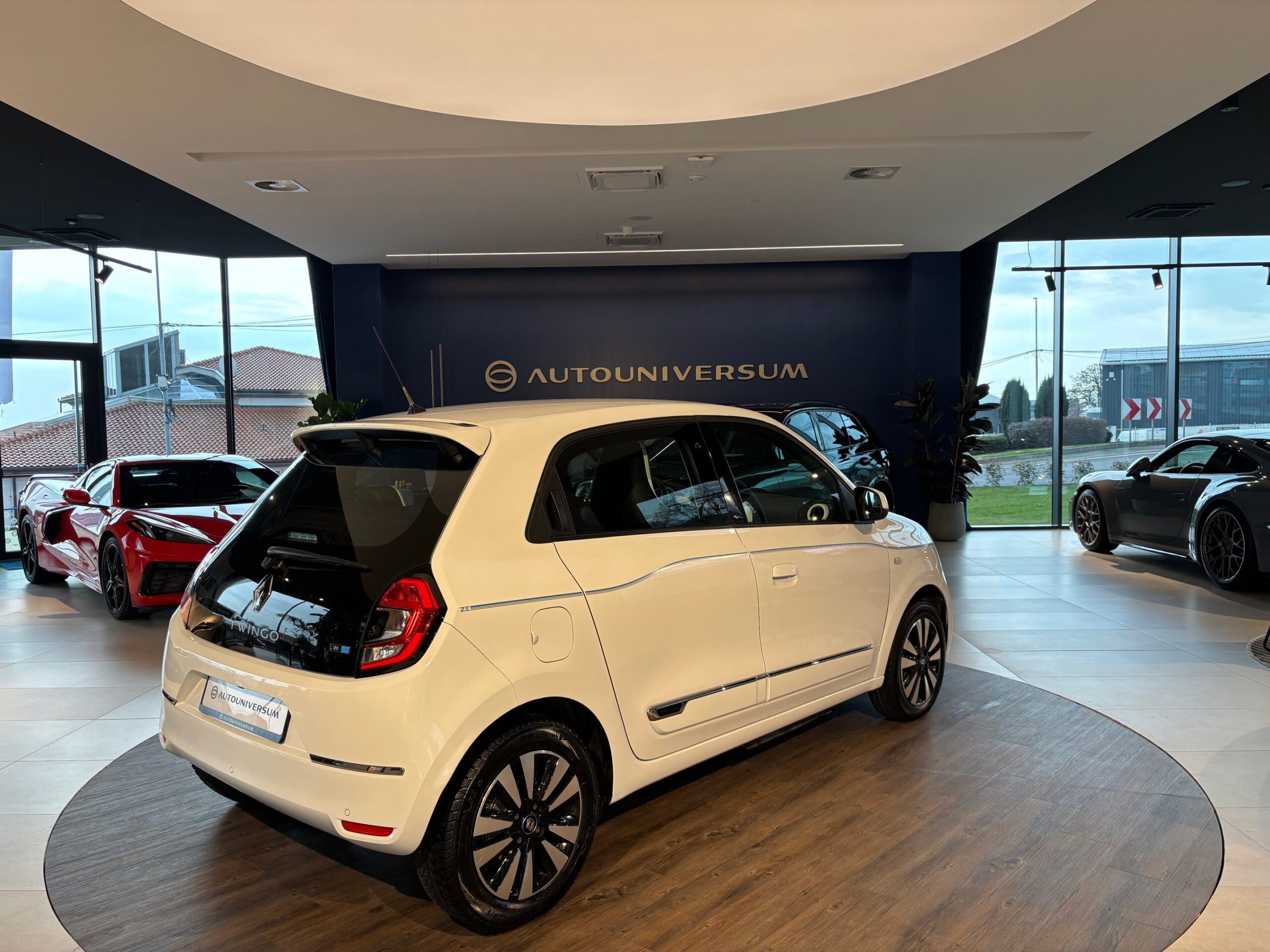 Renault Twingo Z.E. R80 Intens