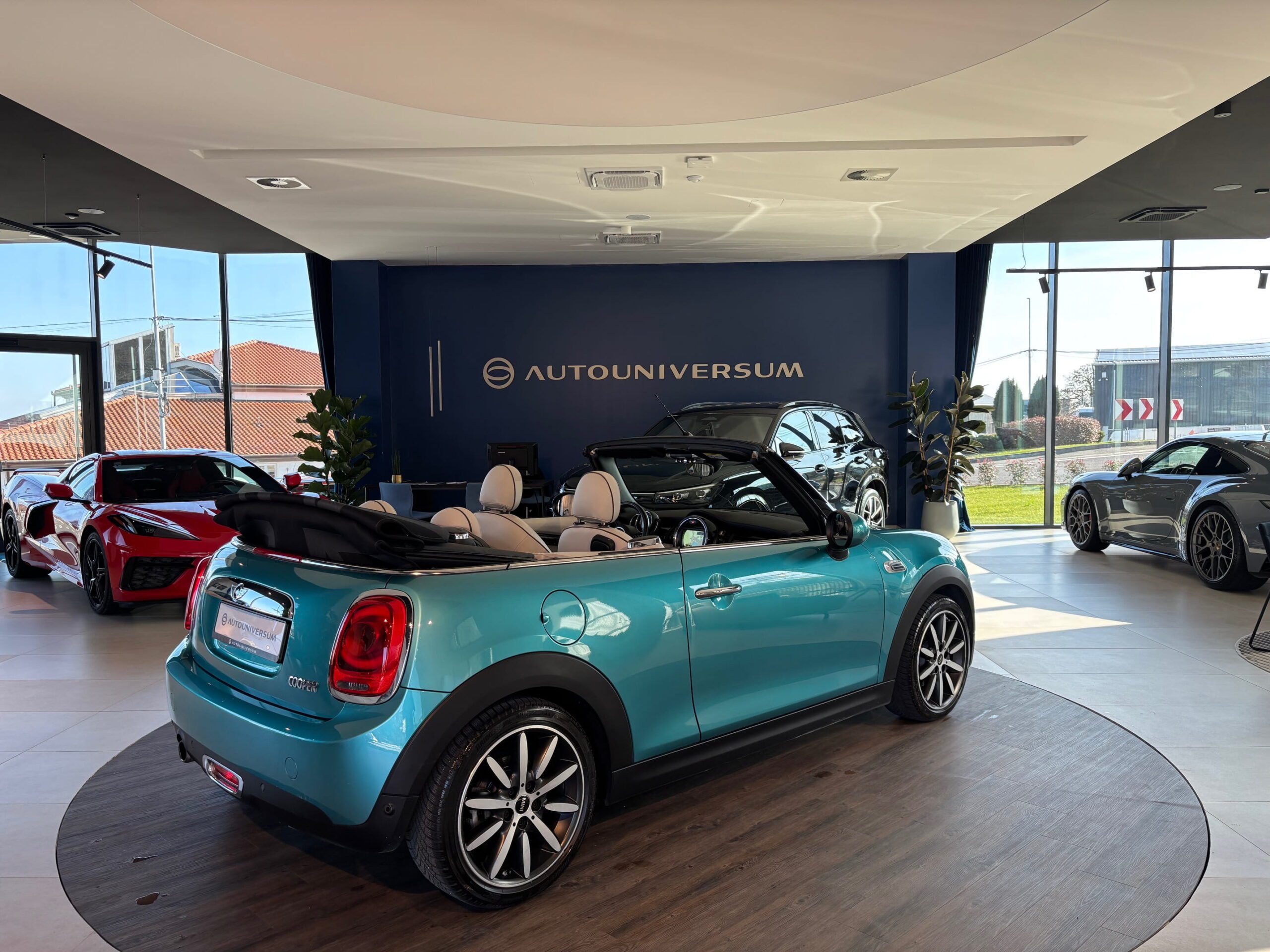 Mini Cooper Cabrio 1.5 Automatic