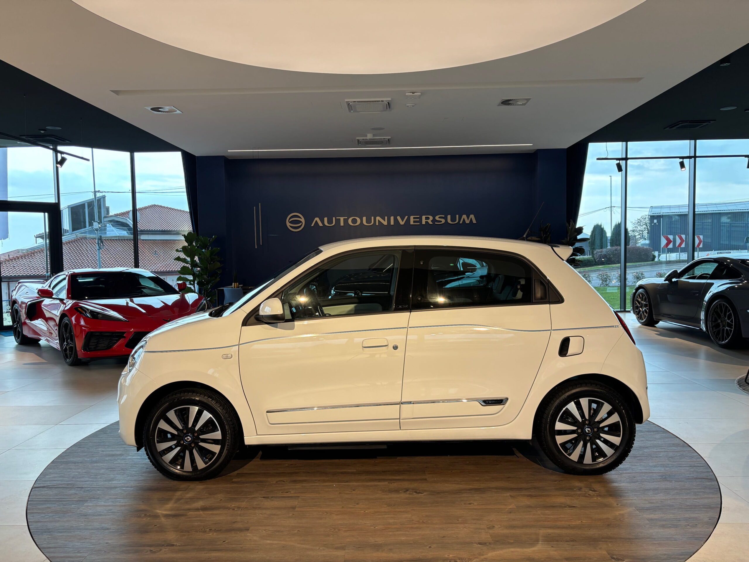 Renault Twingo Z.E. R80 Intens