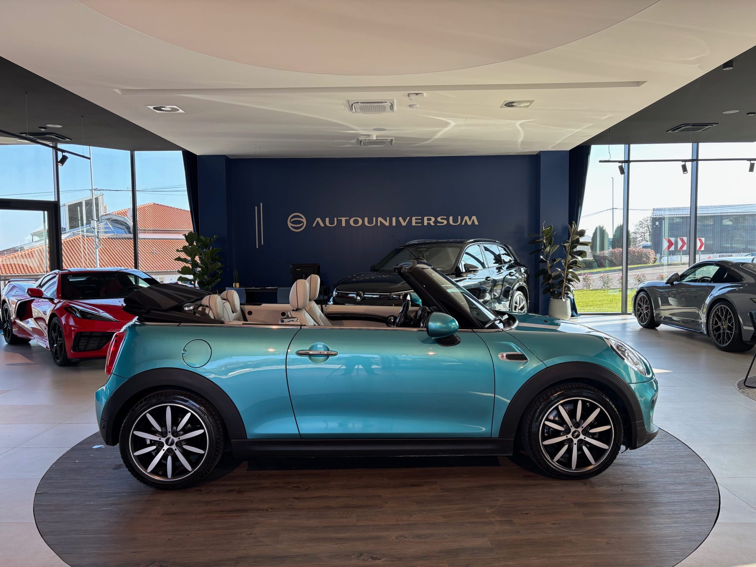 Mini Cooper Cabrio 1.5 Automatic