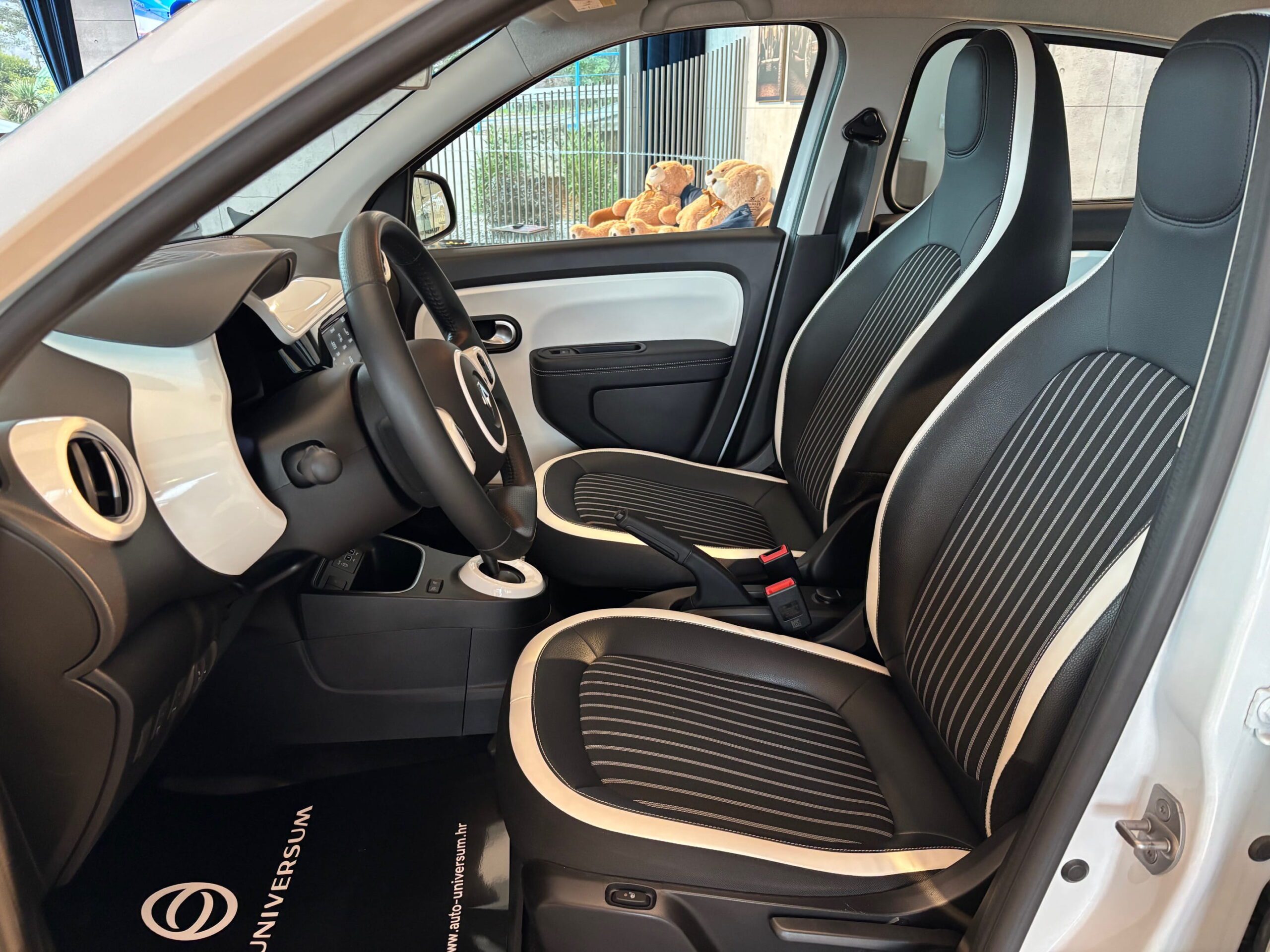 Renault Twingo Z.E. R80 Intens