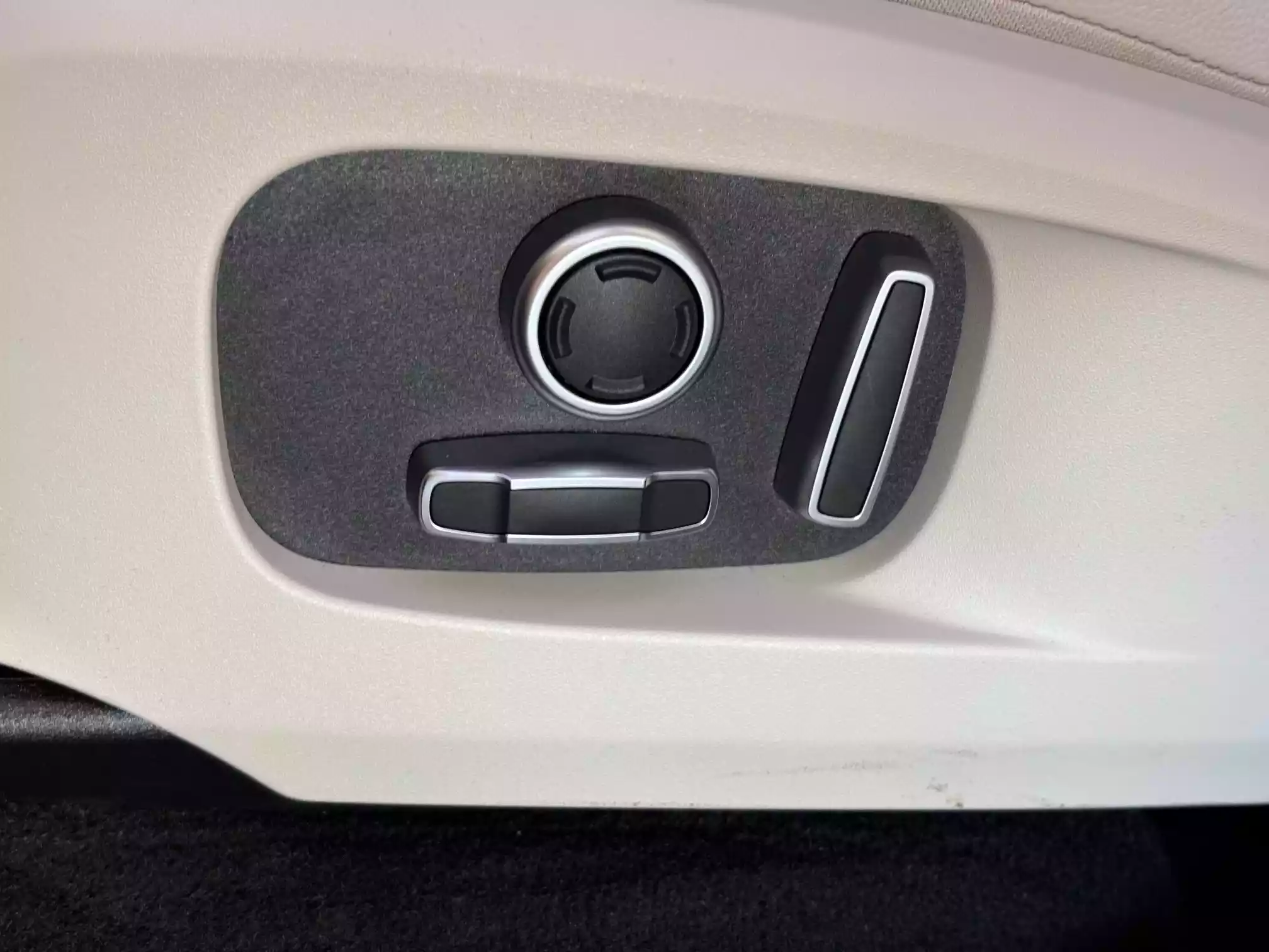 Jaguar F-Pace AWD D200 HSE R-Dynamic Automatic