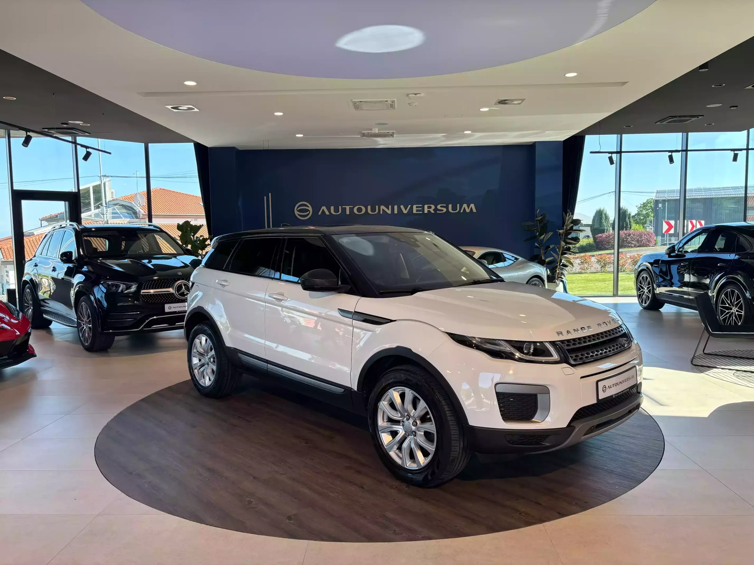 Range Rover Evoque 2.0 TD4 AWD SE Automatic