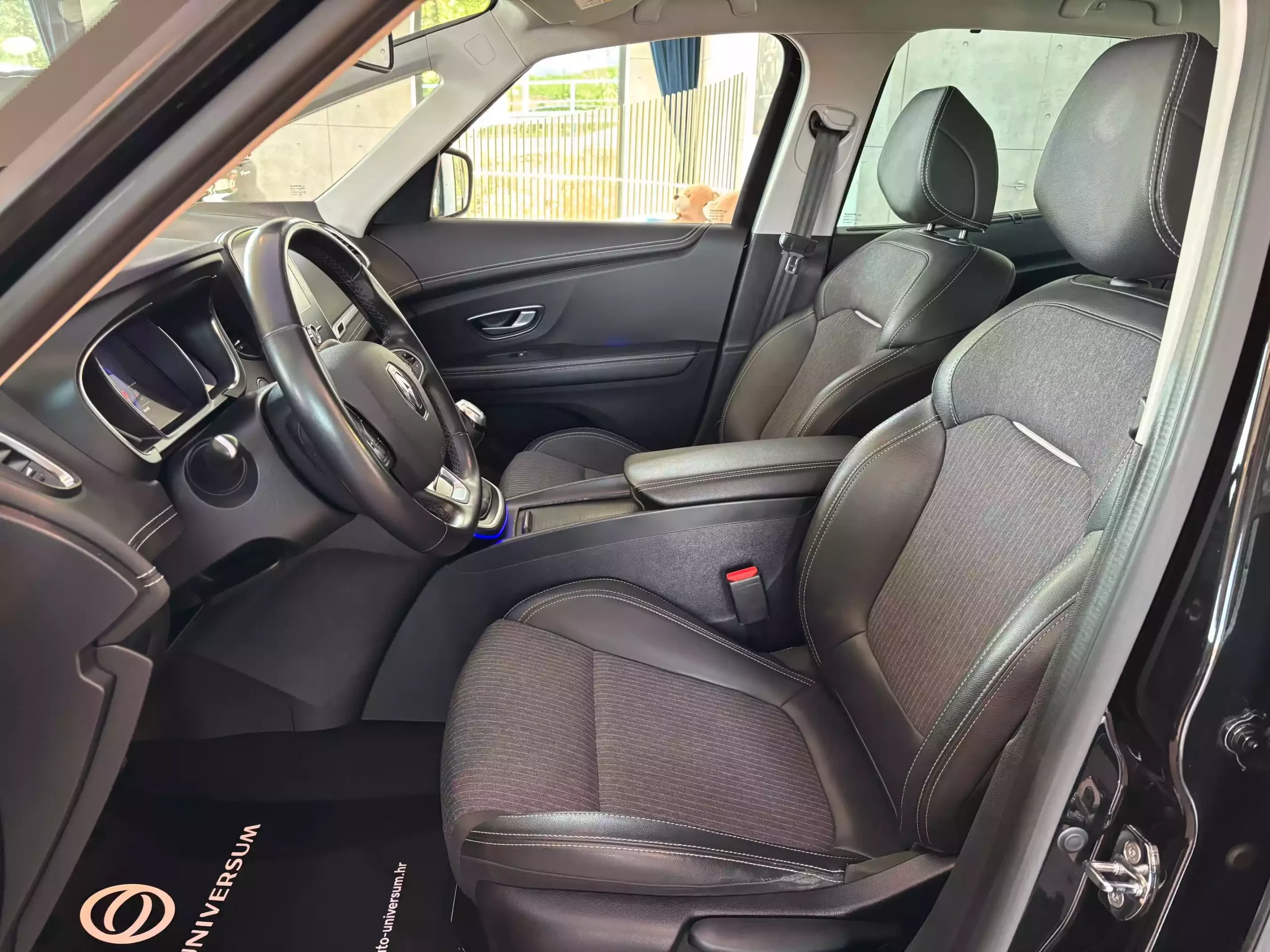 Renault Grand Scenic TCe 140