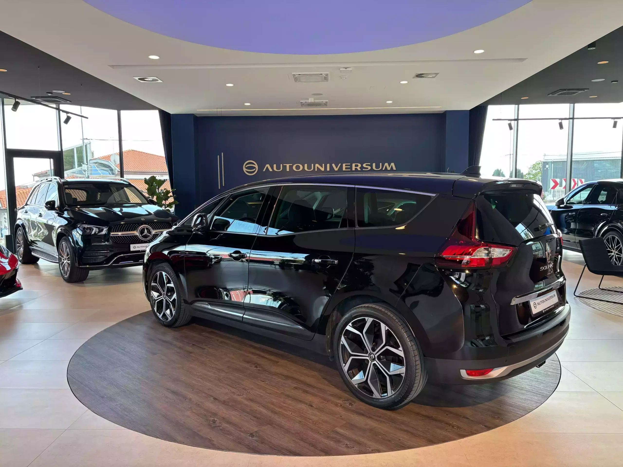 Renault Grand Scenic TCe 140